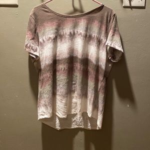 Sonoma brown, red, green and white woman’s tee shirt size XL